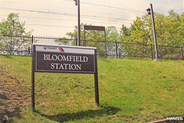 660 Bloomfield Ave Unit 402, Bloomfield, NJ 07003 - exterior details featuring fence