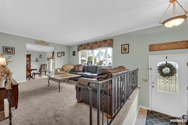 living room with carpet flooring and crown molding