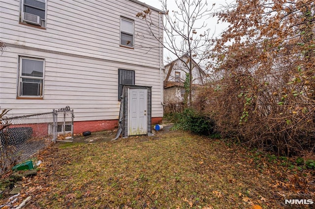 exterior space featuring a lawn