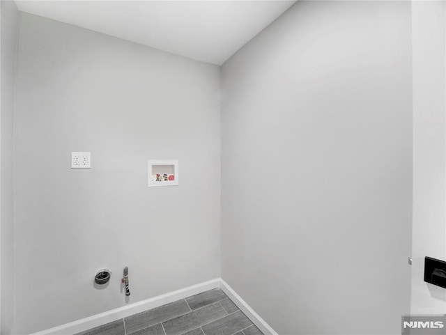 laundry room featuring gas dryer hookup and hookup for a washing machine