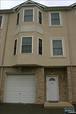 66 Terhune Ave Unit 10, Lodi NJ, 07644, 3 bedrooms, 2.5 baths townhouse for sale