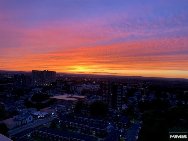 view of aerial view at dusk