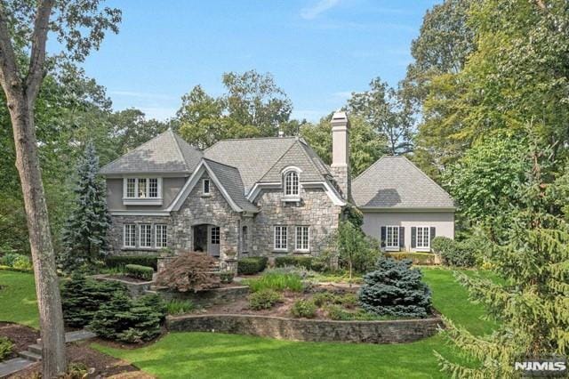 396 Crescent Dr, Franklin Lakes, NJ 07417 - view of front facade featuring a front yard