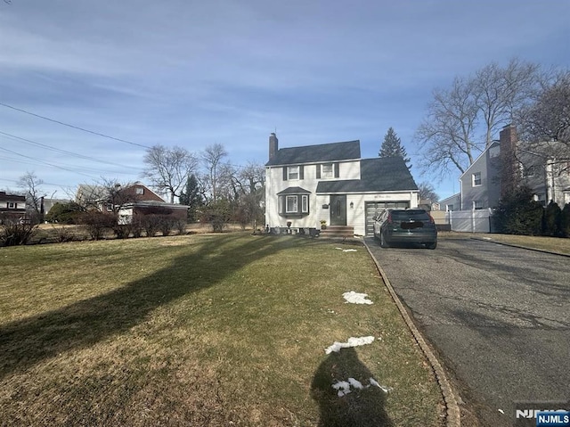 view of front of house with a front yard