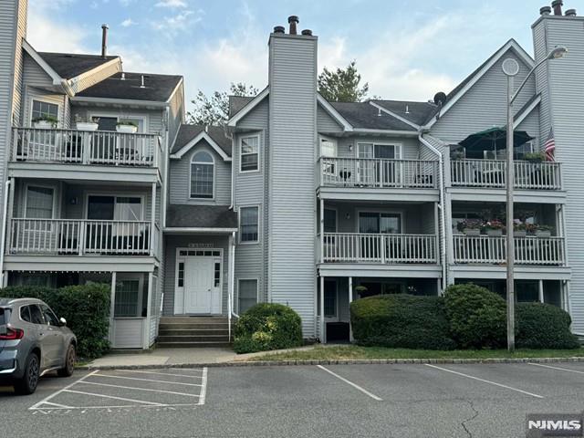 view of building exterior