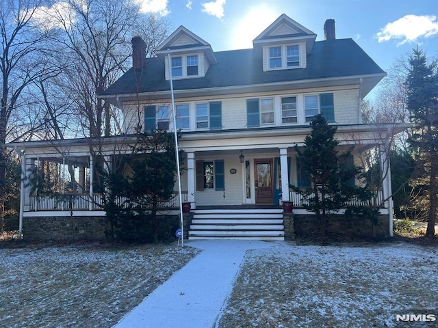 view of front of property with a porch