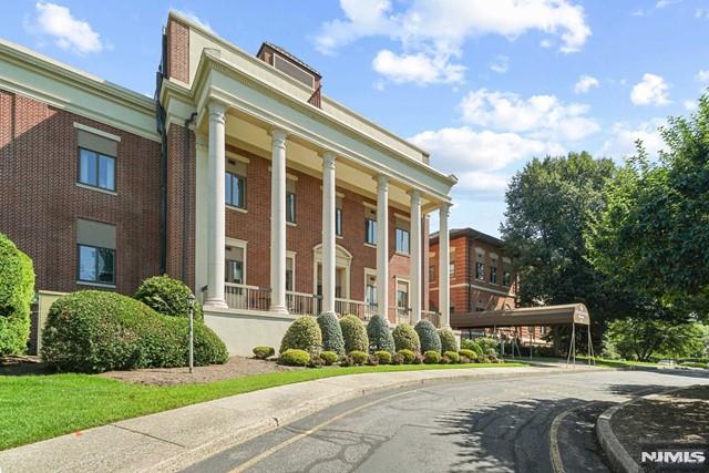 view of building exterior