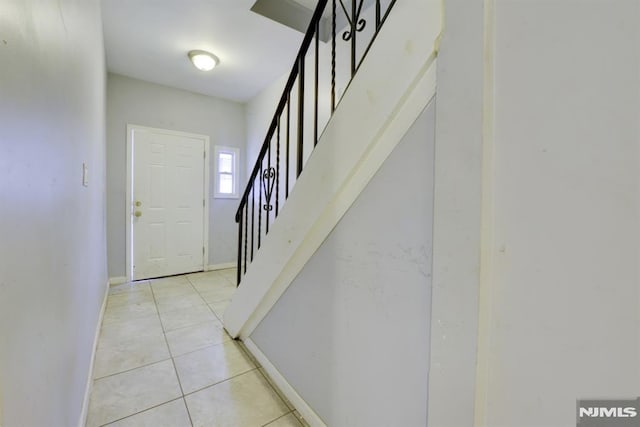 view of tiled entryway