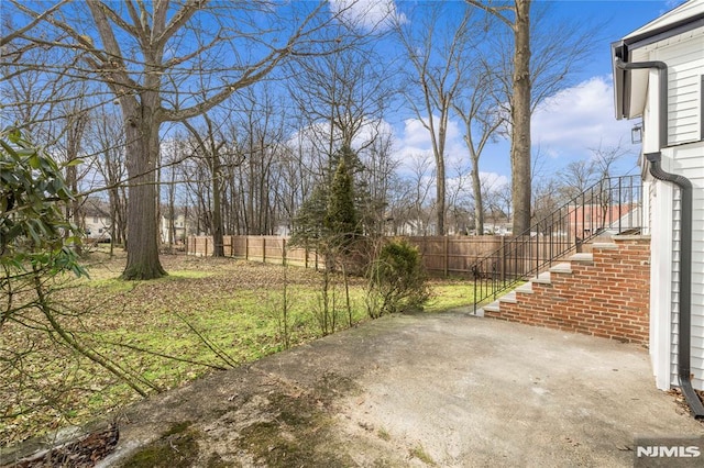 view of yard with a patio