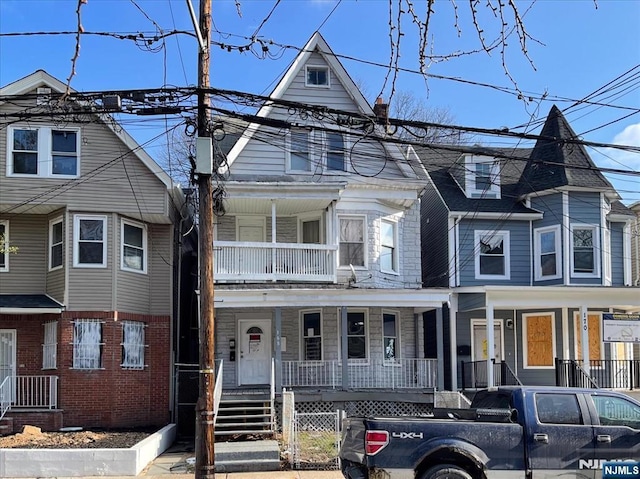 view of front of home featuring a porch