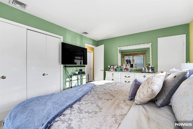 bedroom featuring a closet