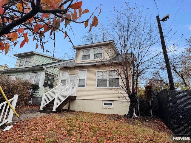 view of front of home