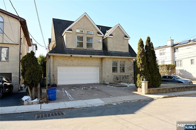 view of front facade featuring a garage