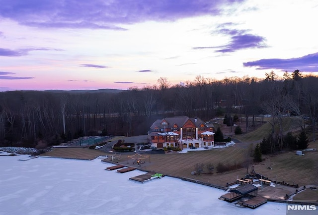 view of aerial view at dusk