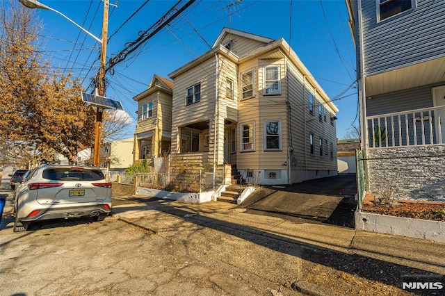 view of front of home