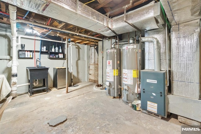 basement with sink and water heater