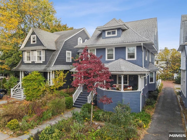 view of front of house featuring covered porch