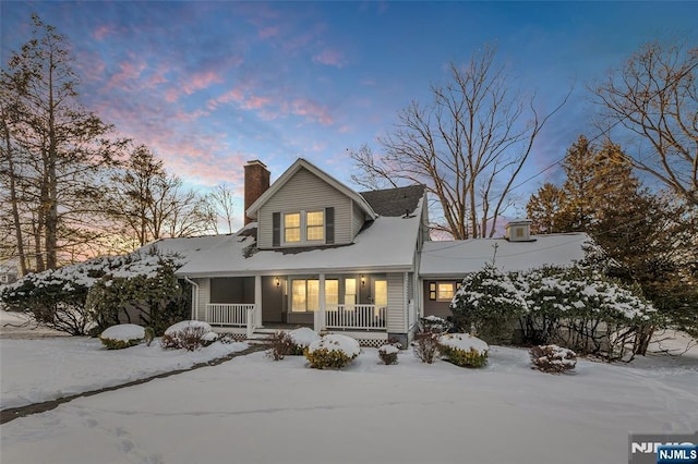 view of front of home with covered porch