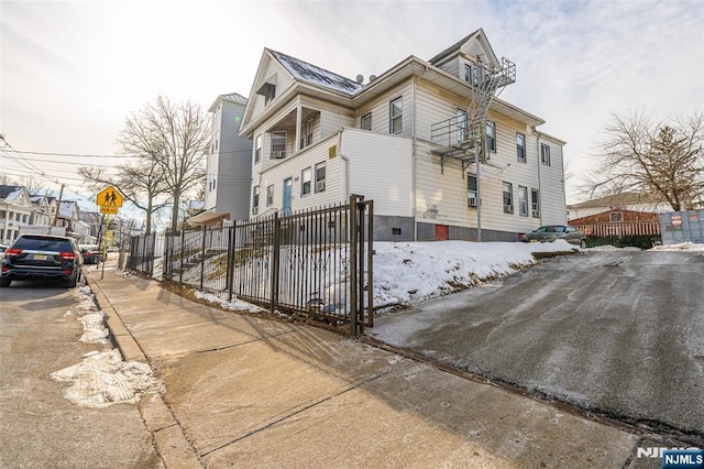 Listing photo 2 for 525-529 Sanford Ave, Newark NJ 07106