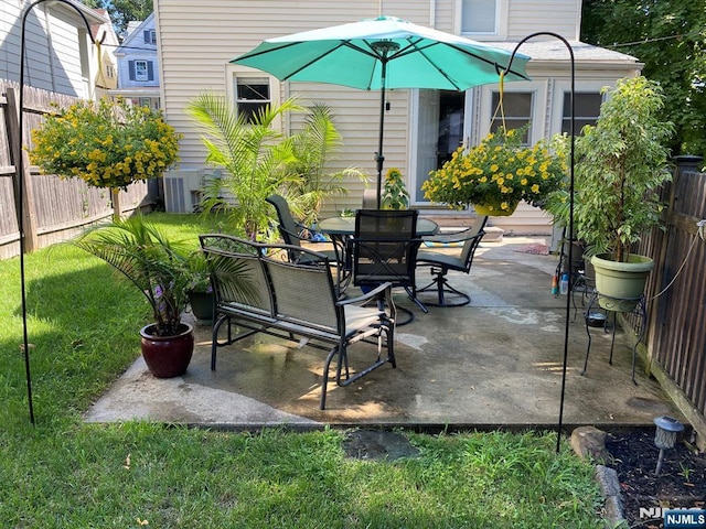 view of patio / terrace featuring cooling unit