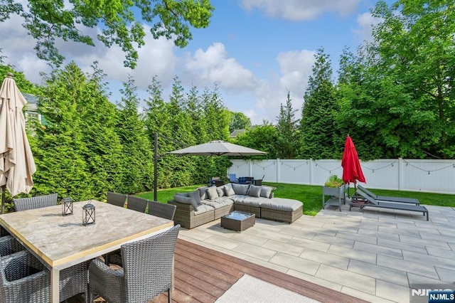 deck featuring an outdoor hangout area