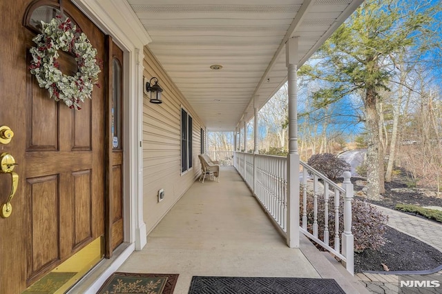 exterior space featuring a porch