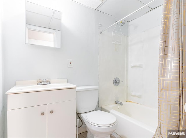 full bathroom with shower / tub combo, vanity, and toilet