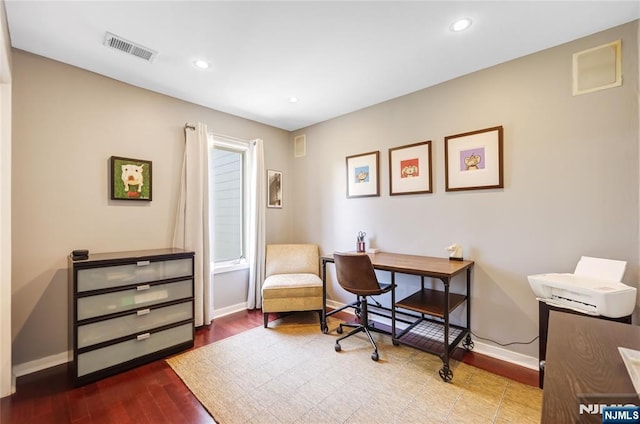 office area with baseboards, visible vents, wood finished floors, and recessed lighting