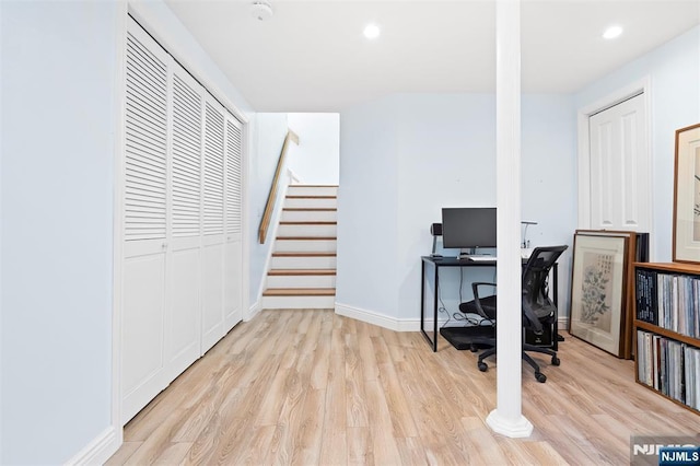 office with baseboards, light wood finished floors, and recessed lighting