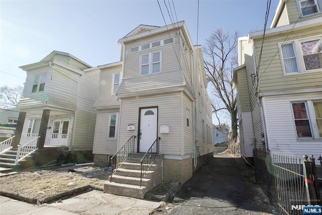 view of front of home featuring entry steps