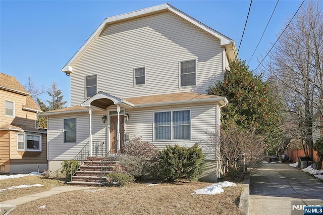 view of front of property