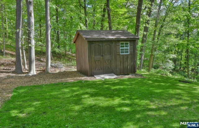 30 Brookvale Rd, Kinnelon Borough, NJ 07405 - view of shed with a wooded view