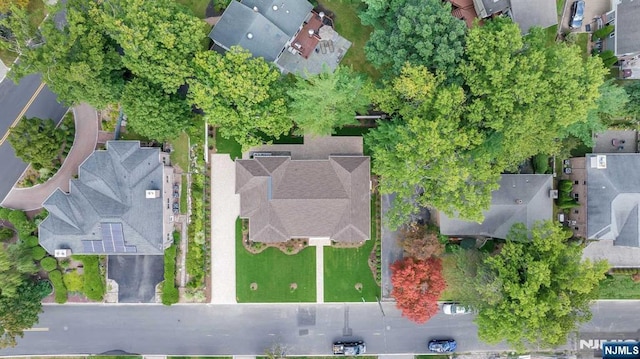 bird's eye view with a residential view