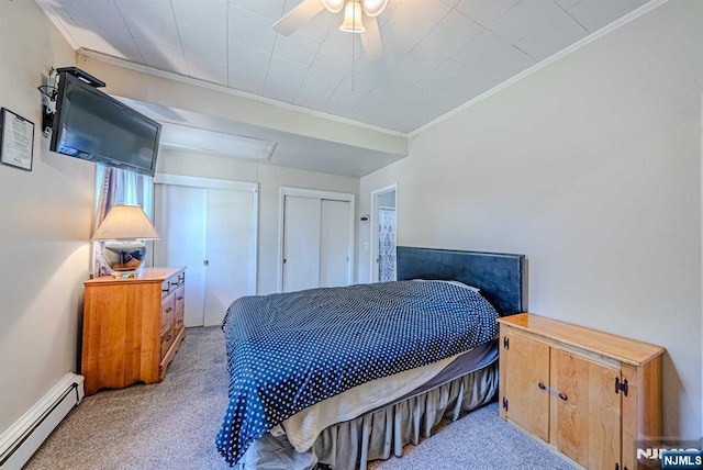 bedroom with ornamental molding, a baseboard radiator, light carpet, and a ceiling fan