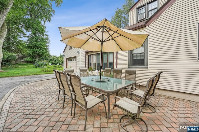 view of patio / terrace with outdoor dining space