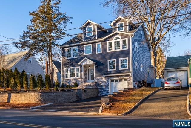 view of front facade featuring stone siding