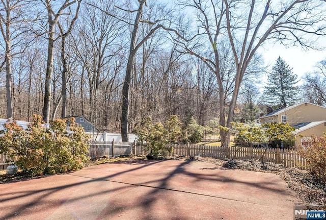 view of patio featuring a fenced front yard