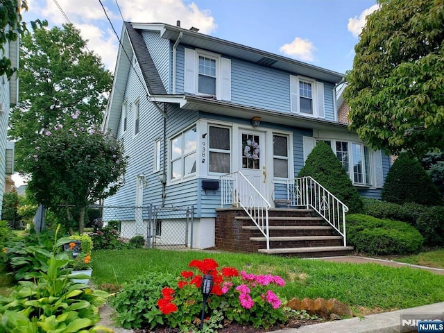 view of front of property