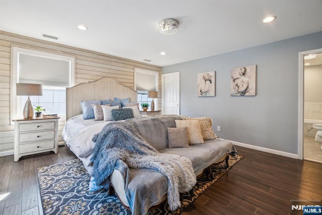 bedroom with visible vents, recessed lighting, baseboards, and hardwood / wood-style flooring