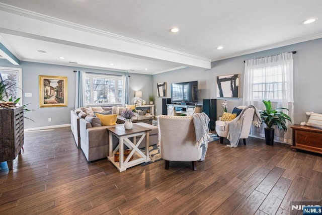 living room featuring recessed lighting, dark wood-style floors, baseboards, and ornamental molding