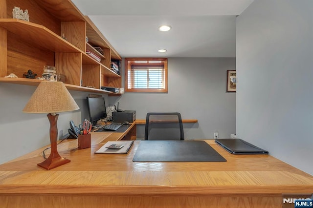 office area featuring recessed lighting