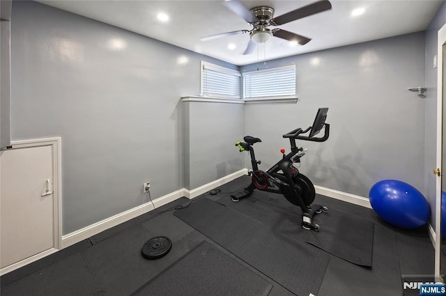 workout area with ceiling fan, recessed lighting, and baseboards