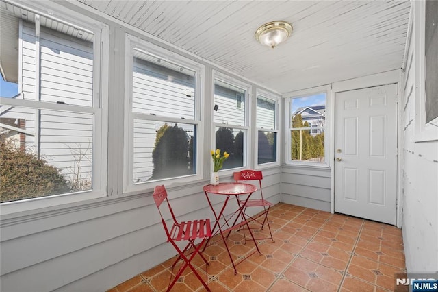 view of sunroom / solarium