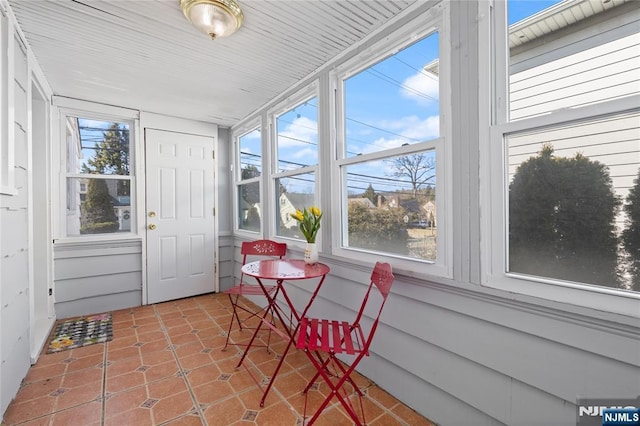 view of sunroom / solarium