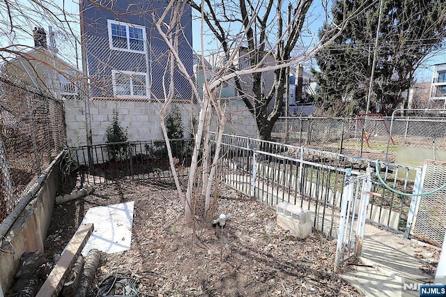 view of yard featuring fence