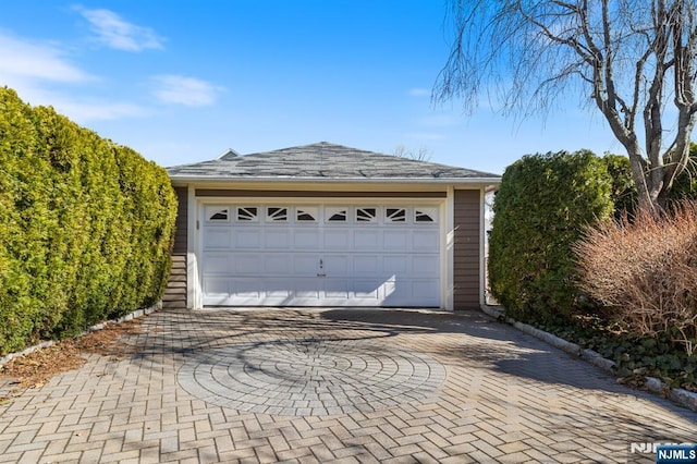 view of detached garage