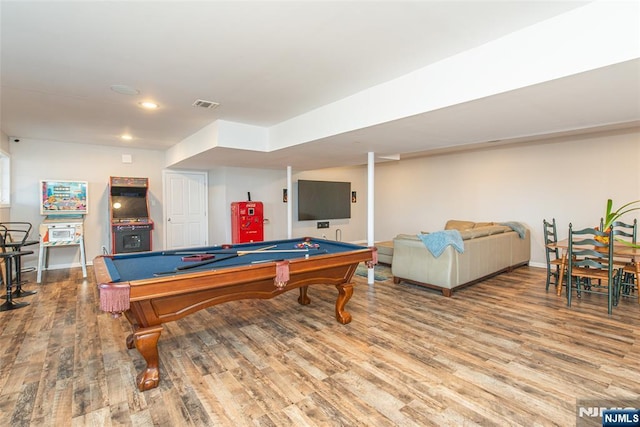 recreation room with visible vents, baseboards, recessed lighting, wood finished floors, and billiards