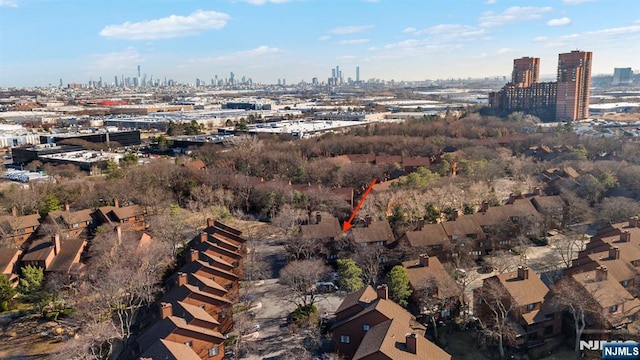 drone / aerial view with a view of city