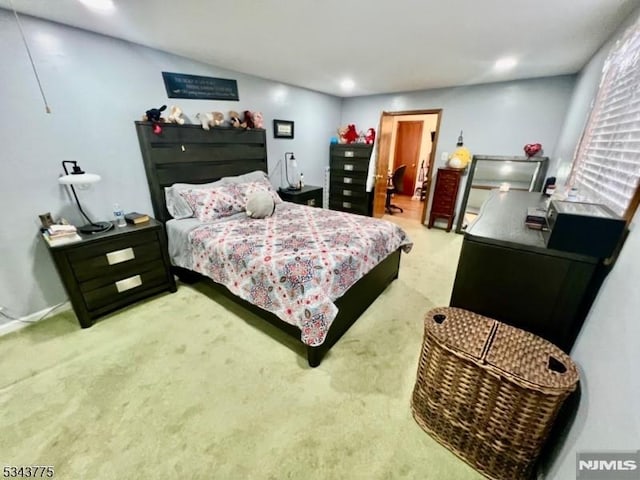 bedroom featuring carpet flooring, recessed lighting, and baseboards