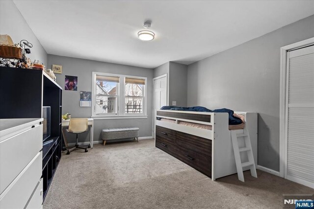 627 Montgomery, Elizabeth, NJ 07202 - carpeted bedroom with baseboards